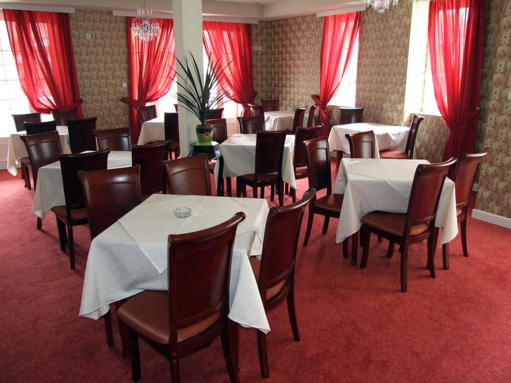 Hotel Kralj Vrnjačka Banja Zewnętrze zdjęcie