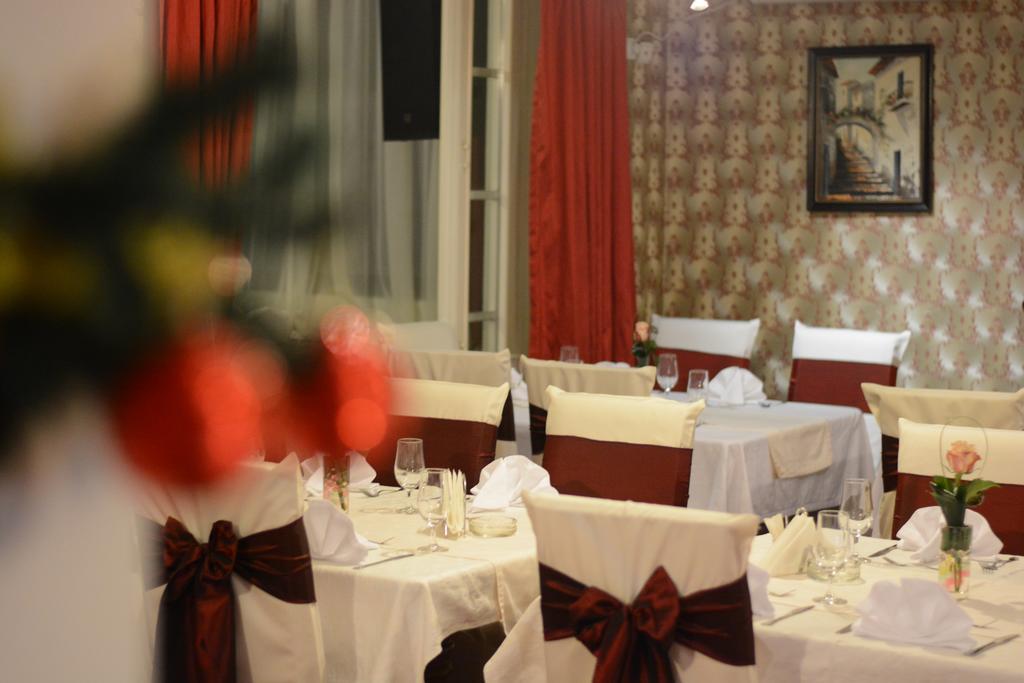 Hotel Kralj Vrnjačka Banja Zewnętrze zdjęcie