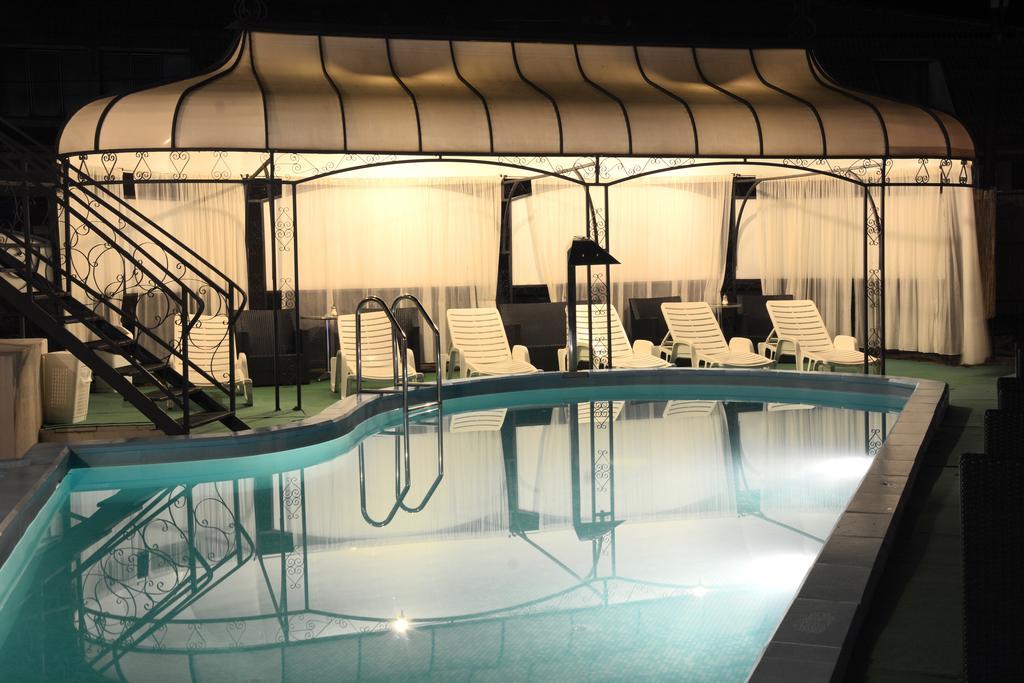 Hotel Kralj Vrnjačka Banja Zewnętrze zdjęcie